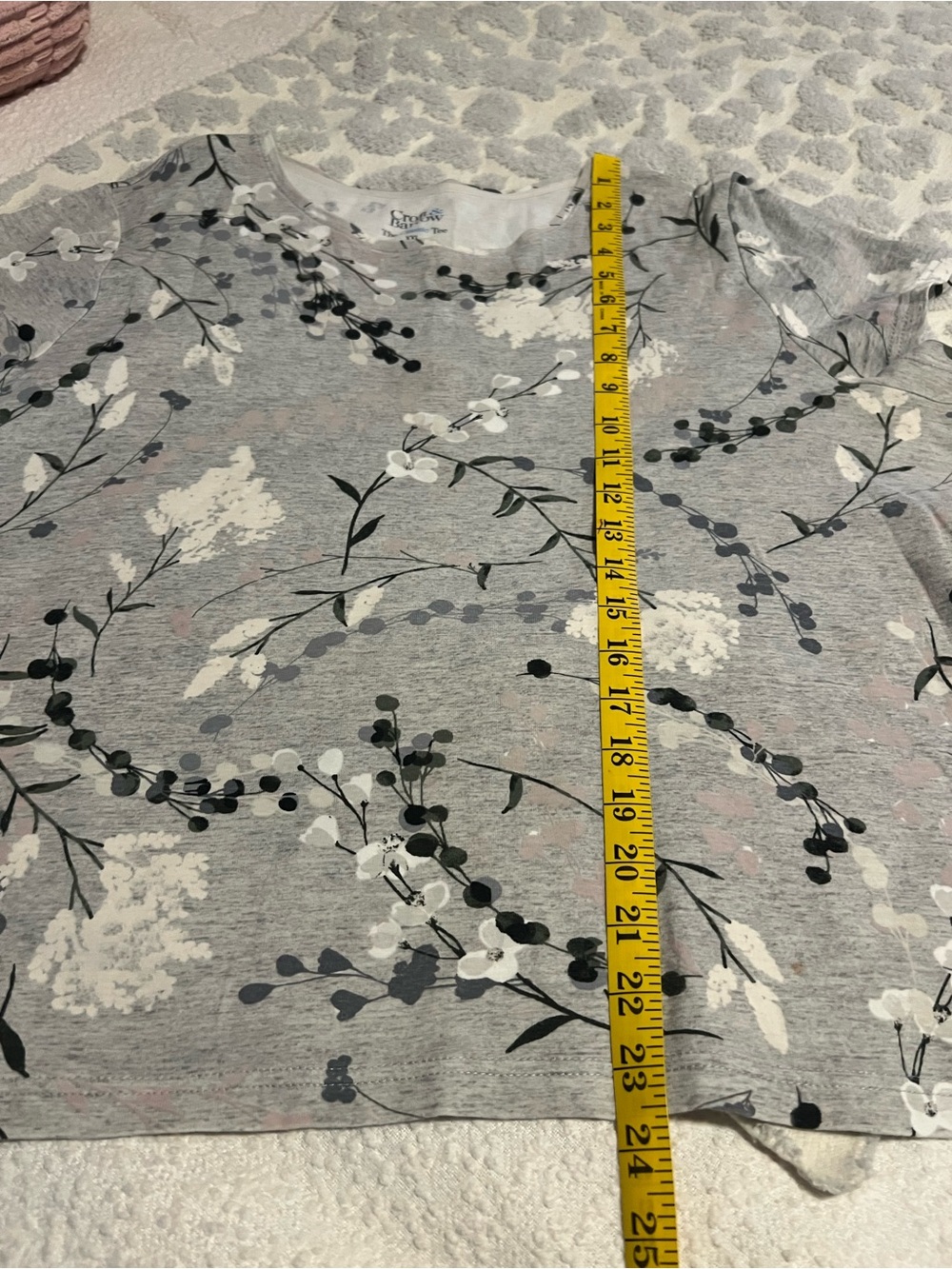 croft & barrow Gray Floral Short Sleeve Tee with White and Black Accents - Picture 3 of 5